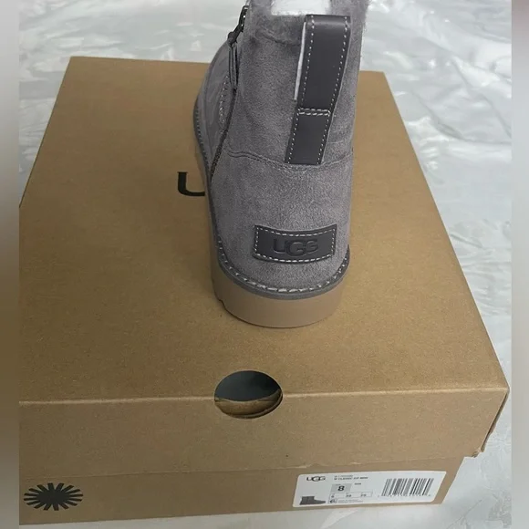 Women's Ugg Classic Zip Mini Boot Grey Size 8 - Picture 8 of 12